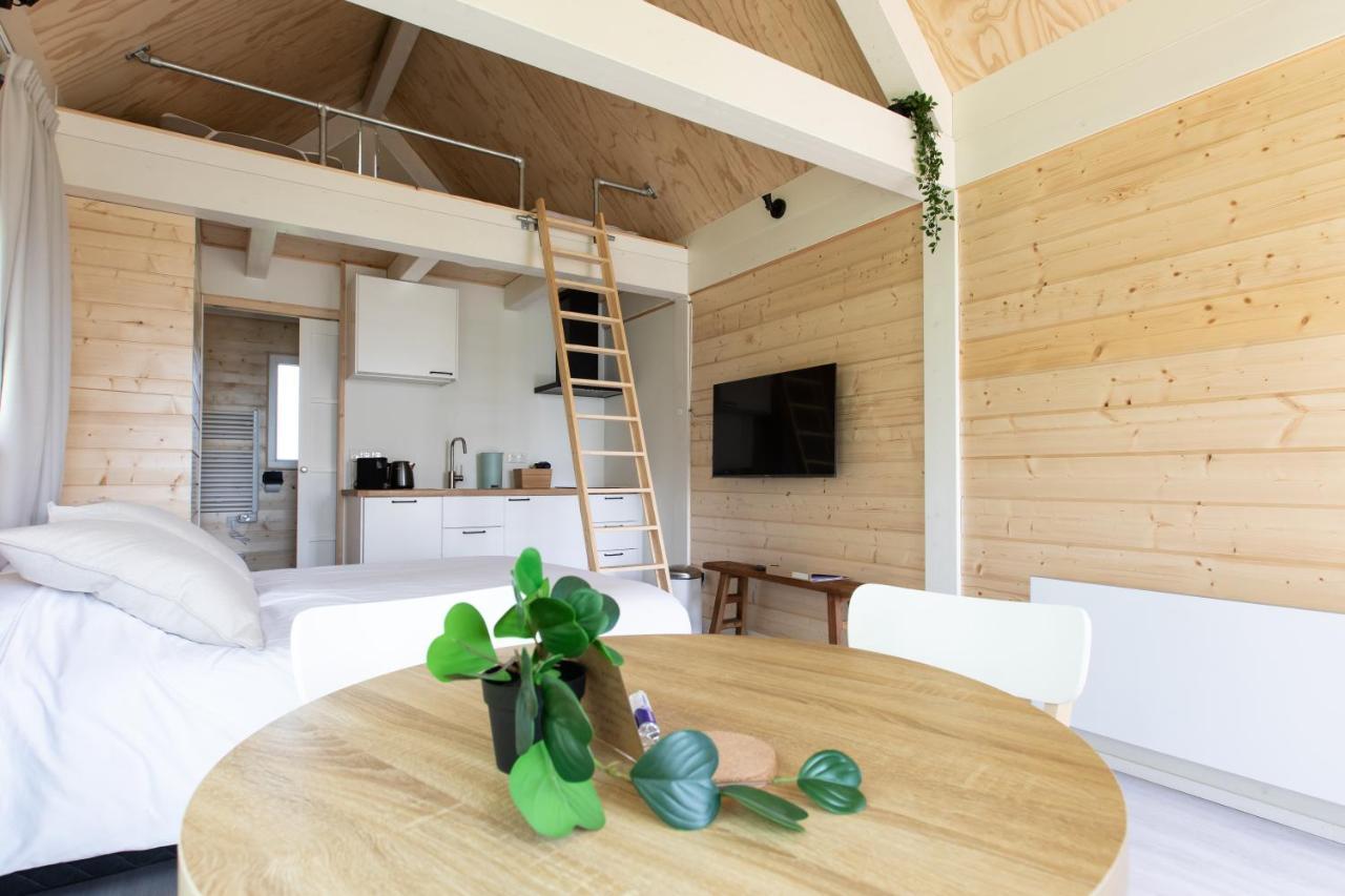 Tiny House - Optioneel Met Hottub Apartment ด็อคคุม ภายนอก รูปภาพ